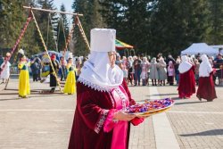 В Горно-Алтайске отметили народный праздник Наурыз